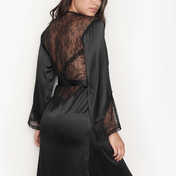 Victoria's Secret Other - NWT Victoria Secret Lace Silk Robe Kimono Tie Sm